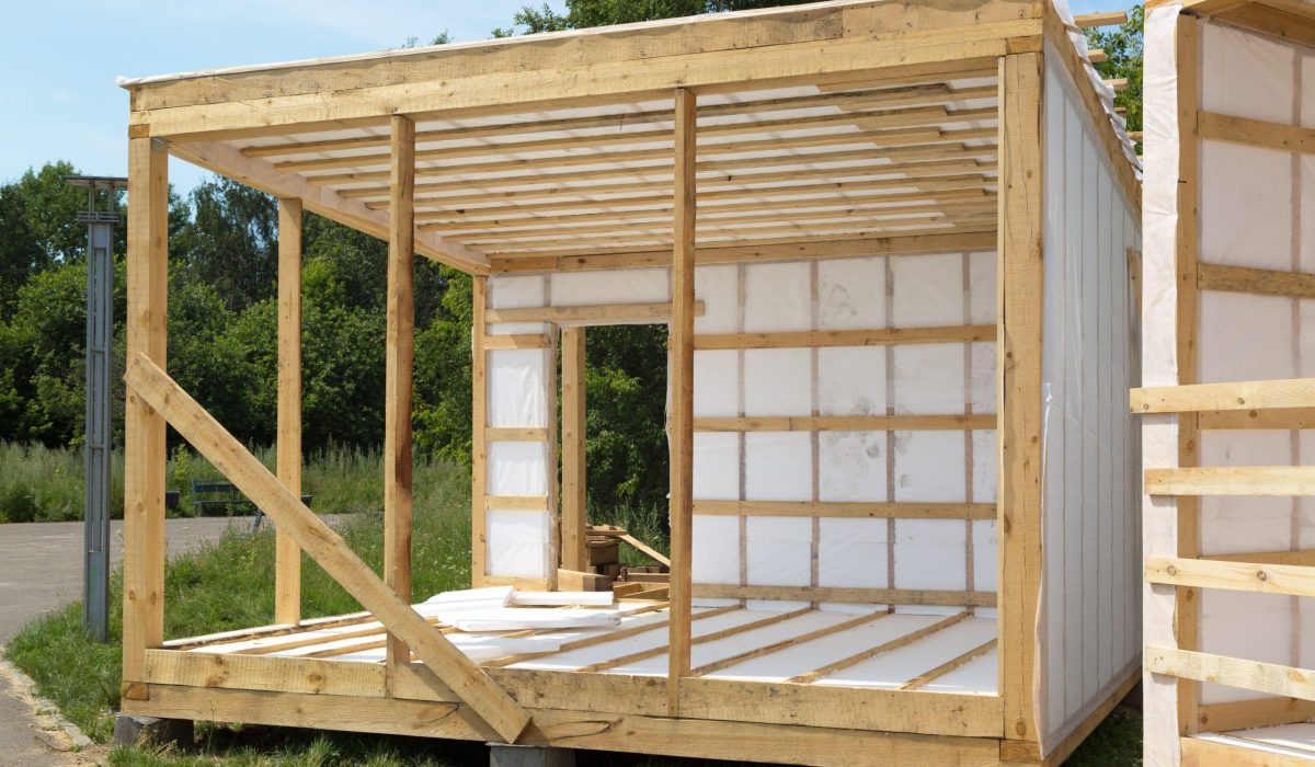 insulated shed size
